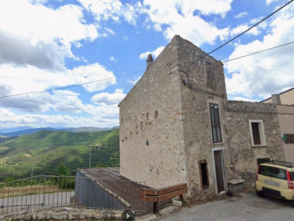 casa indipendente in vendita a Castelvecchio Calvisio