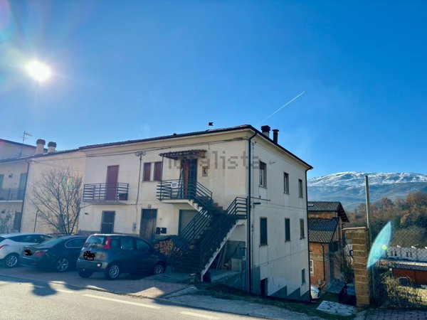 casa indipendente in vendita a Castelvecchio Subequo