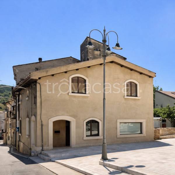 casa indipendente in vendita a Castelvecchio Subequo