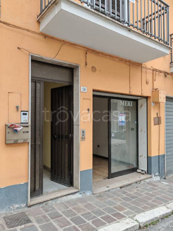 casa indipendente in vendita a Celano