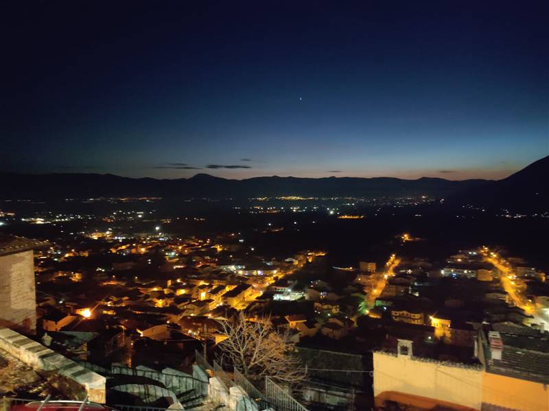 casa indipendente in vendita a Celano