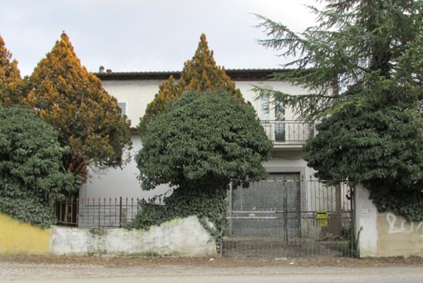 casa indipendente in vendita a Celano