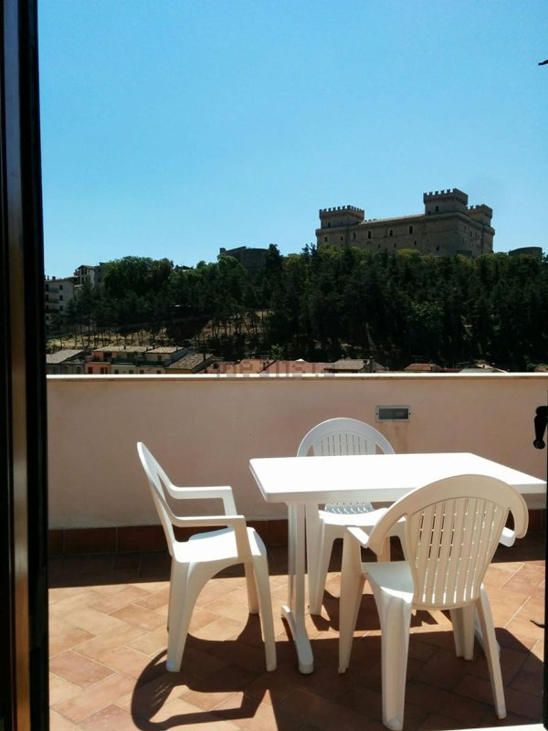 casa indipendente in vendita a Celano