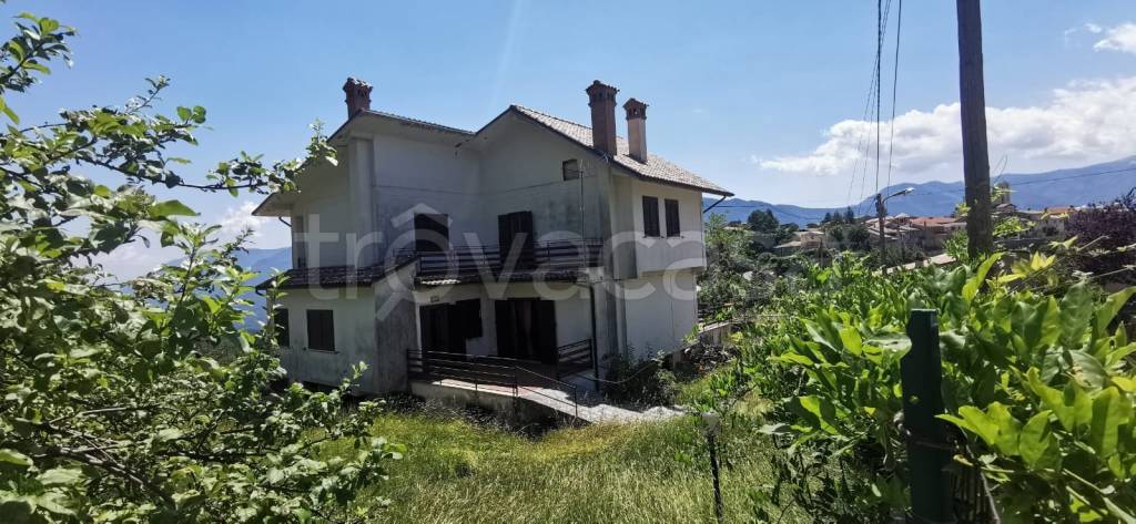 casa indipendente in vendita a Civita d'Antino