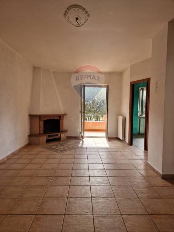 appartamento in vendita a Civita d'Antino in zona Pero dei Santi