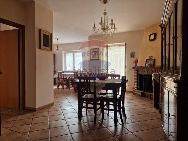 appartamento in vendita a Civita d'Antino in zona Pero dei Santi