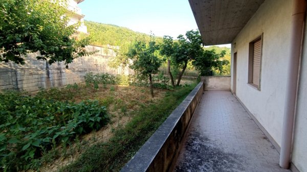 appartamento in vendita a Civita d'Antino in zona Pero dei Santi