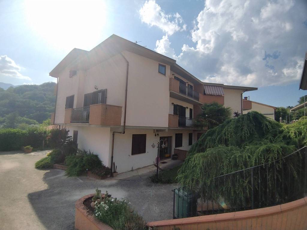 appartamento in vendita a Civita d'Antino in zona Civita d'Antino Scalo