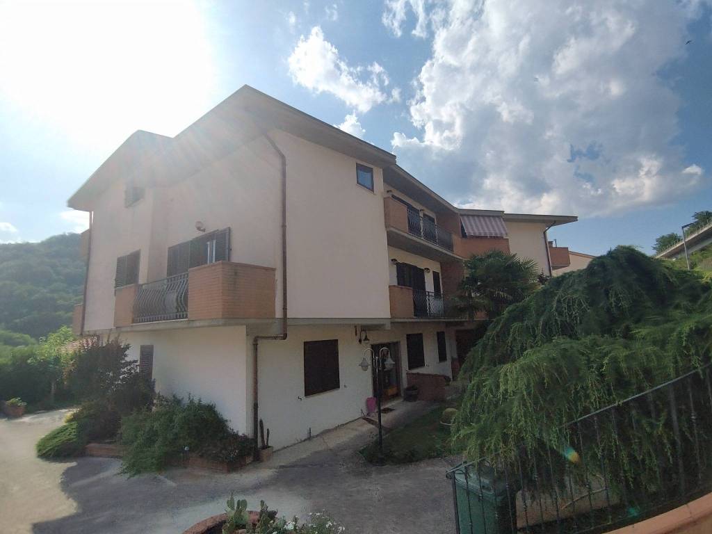 appartamento in vendita a Civita d'Antino in zona Civita d'Antino Scalo