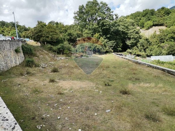 terreno edificabile in vendita a Civitella Alfedena