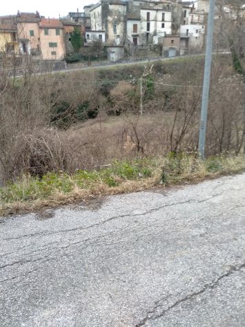 terreno edificabile in vendita a Civitella Roveto in zona Meta