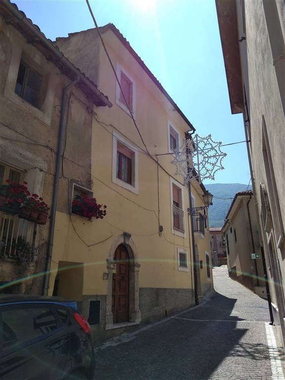 appartamento in vendita a Civitella Roveto