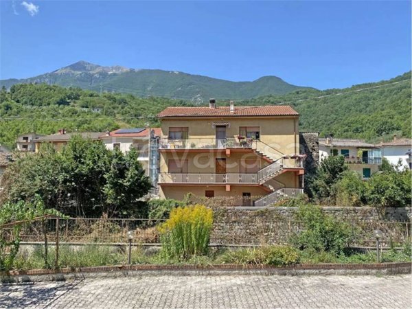 appartamento in vendita a Civitella Roveto
