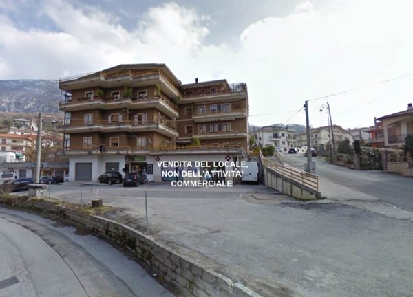 locale commerciale in vendita a Civitella Roveto