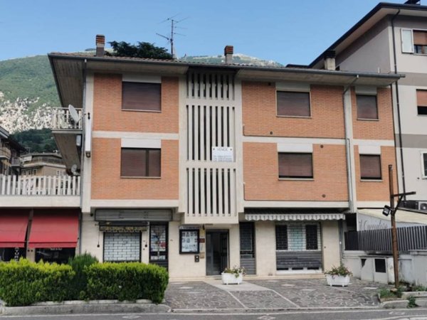 appartamento in vendita a Civitella Roveto