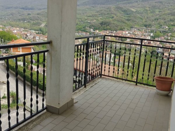 appartamento in vendita a Civitella Roveto
