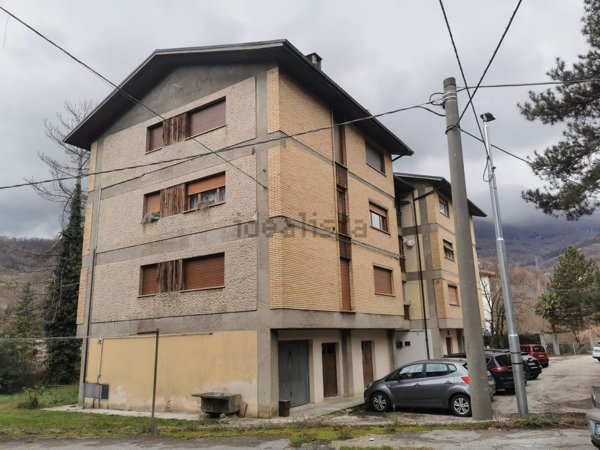 appartamento in vendita a Civitella Roveto