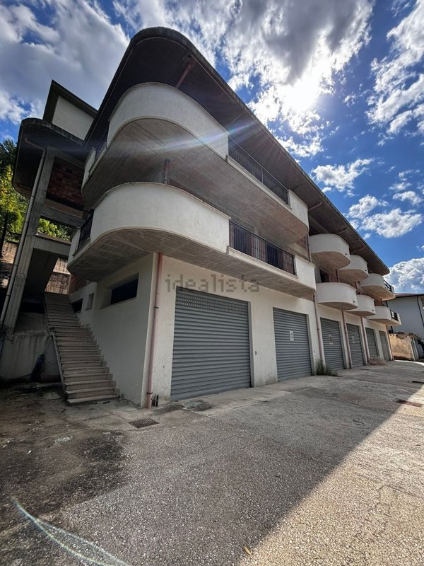 appartamento in vendita a Civitella Roveto