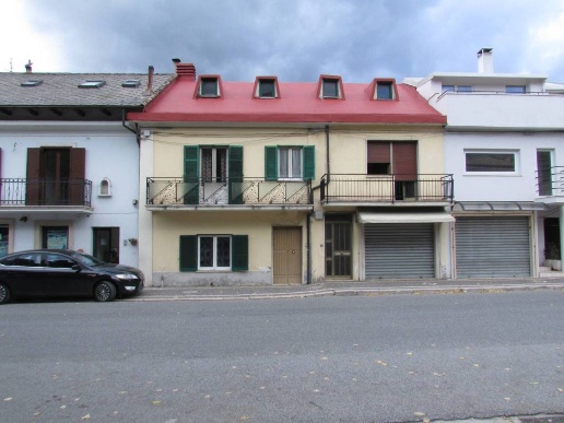 casa indipendente in vendita a Civitella Roveto