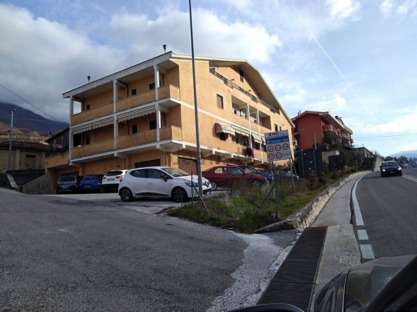 appartamento in vendita a Civitella Roveto