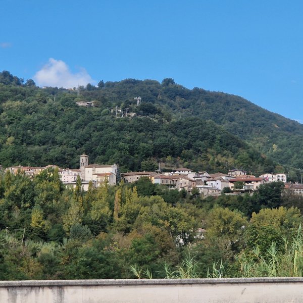 casa indipendente in vendita a Civitella Roveto