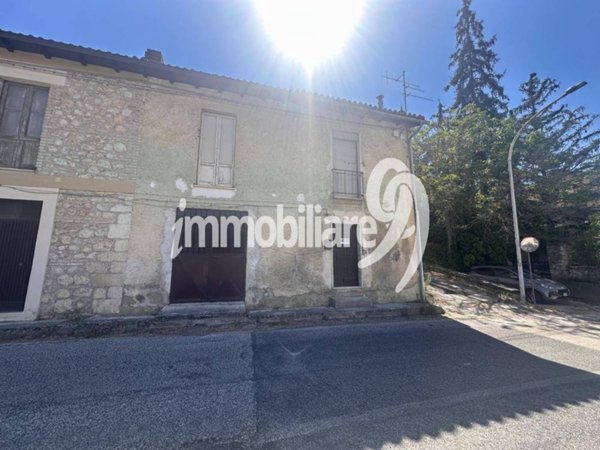 casa indipendente in vendita a Collarmele