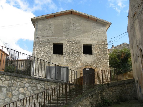 appartamento in vendita a Collepietro