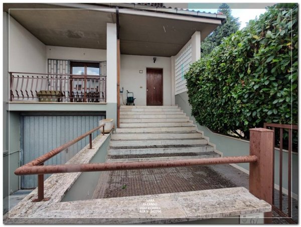 casa indipendente in vendita a Corfinio