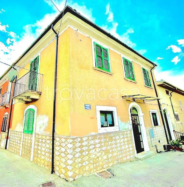 casa indipendente in vendita a Corfinio