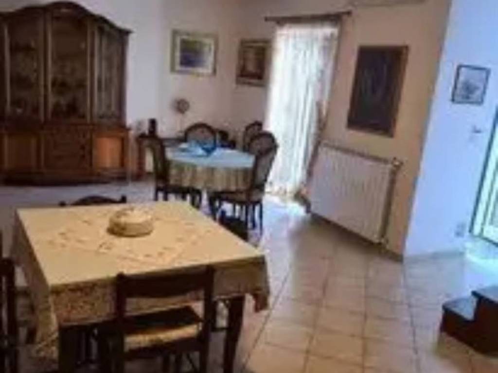 casa indipendente in vendita a Corfinio