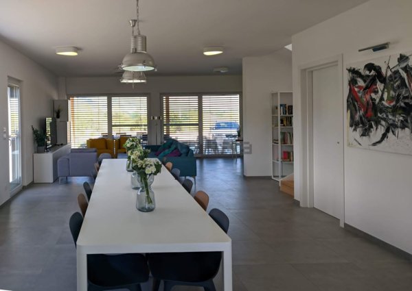 casa indipendente in vendita a Corfinio