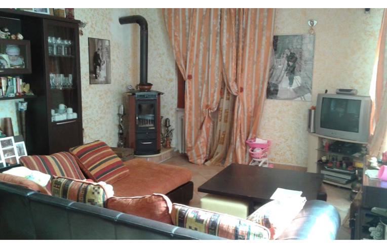 casa indipendente in vendita a Corfinio