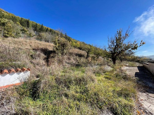 casa indipendente in vendita a Fagnano Alto in zona Vallecupa