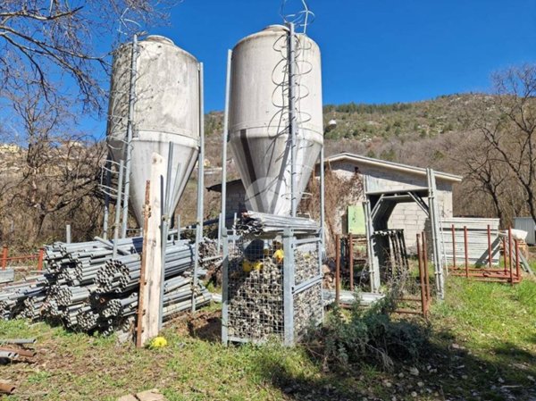 terreno edificabile in vendita a Fagnano Alto in zona Ripa