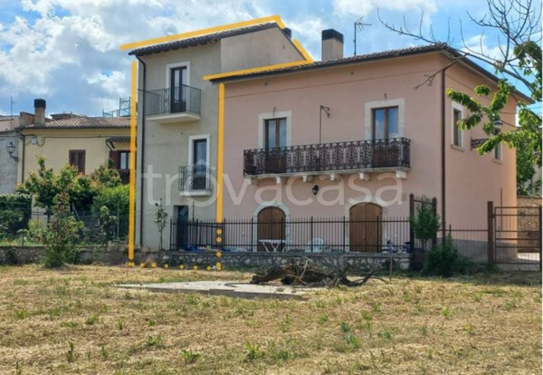 appartamento in vendita a Fagnano Alto in zona Pedicciano