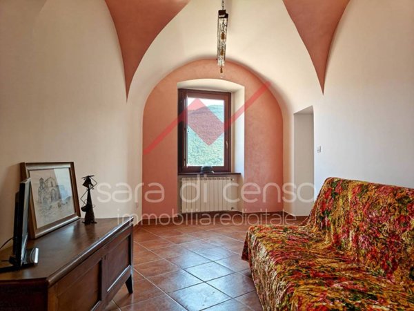 casa indipendente in vendita a Fontecchio