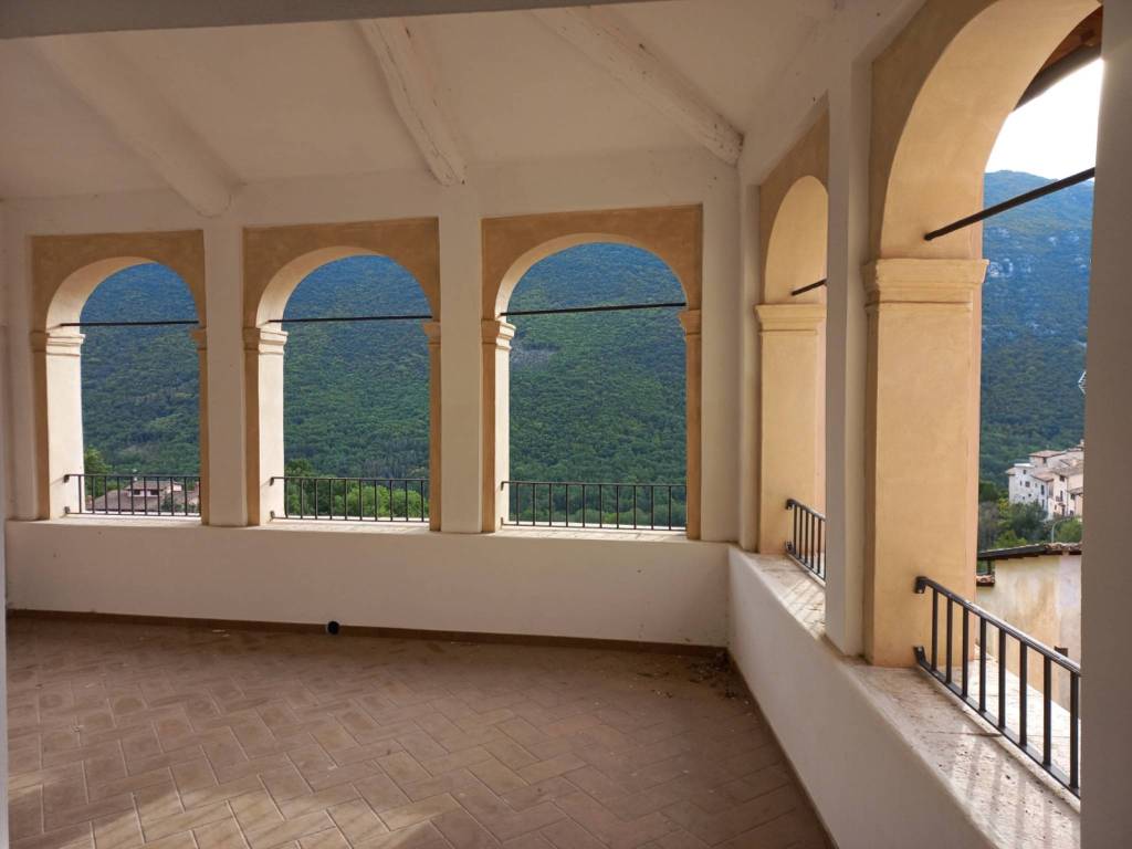 casa indipendente in vendita a Fontecchio