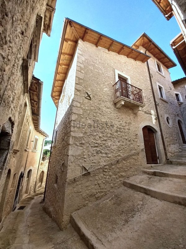 appartamento in vendita a Fontecchio