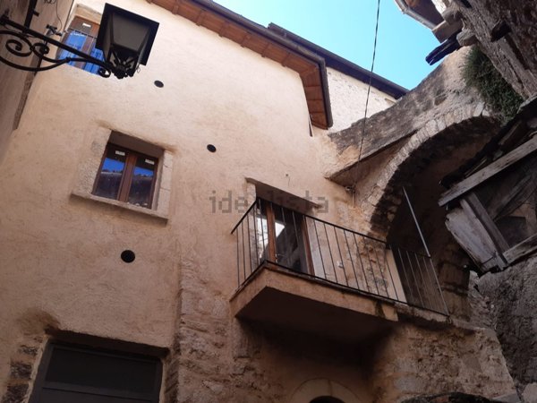 appartamento in vendita a Fontecchio