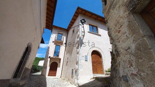 appartamento in vendita a Fontecchio