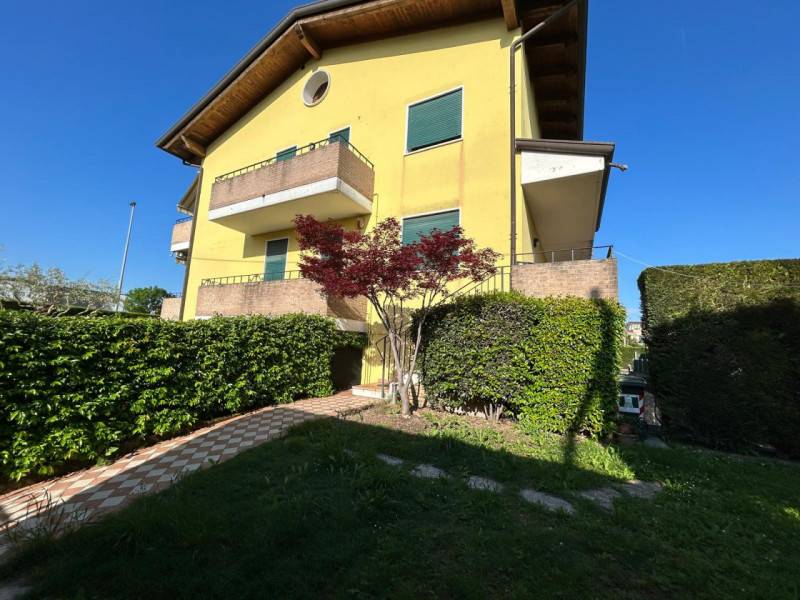 appartamento in vendita a Fossa