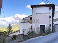 casa indipendente in vendita a Fossa
