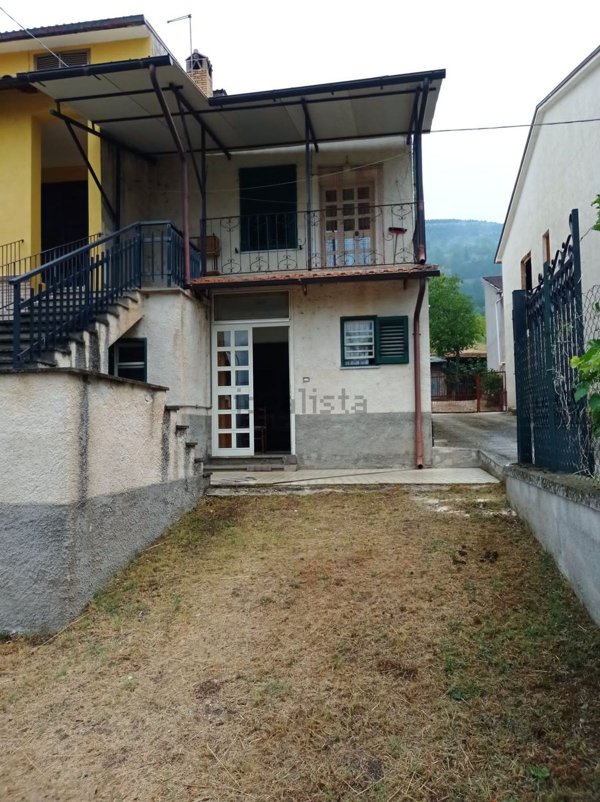 quadrivano in vendita a Gioia dei Marsi