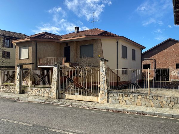 casa indipendente in vendita a Monasterolo di Savigliano