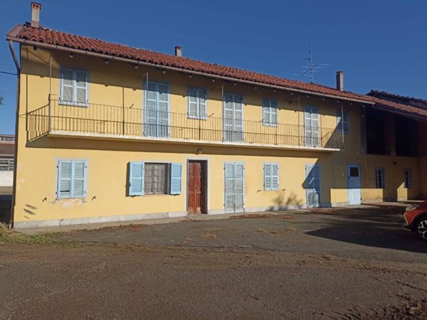 casa indipendente in vendita a Monasterolo di Savigliano