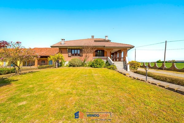 casa indipendente in vendita a Monasterolo di Savigliano
