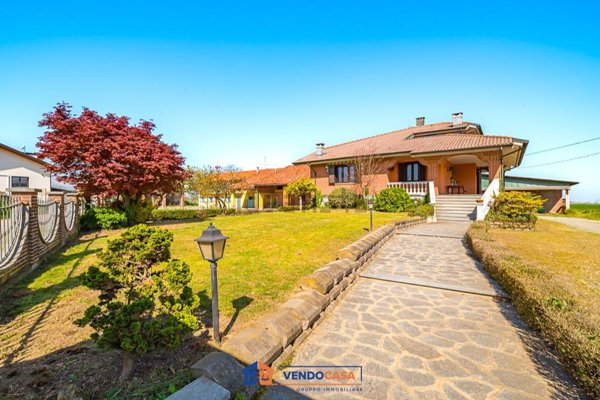 casa indipendente in vendita a Monasterolo di Savigliano