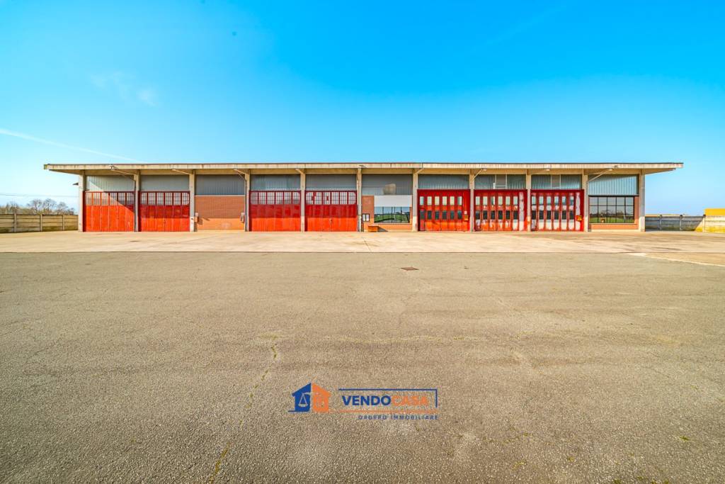 trivano in vendita a Monasterolo di Savigliano