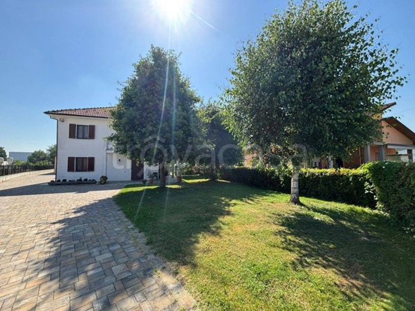 casa indipendente in vendita a Monasterolo di Savigliano