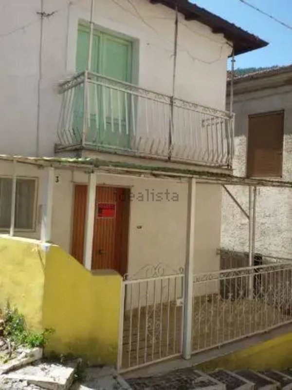 casa indipendente in vendita ad Introdacqua